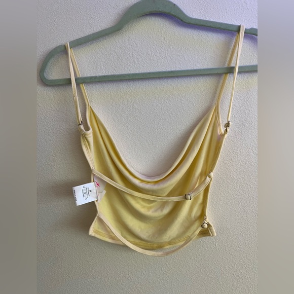 Yellow Crop - Picture 2 of 4